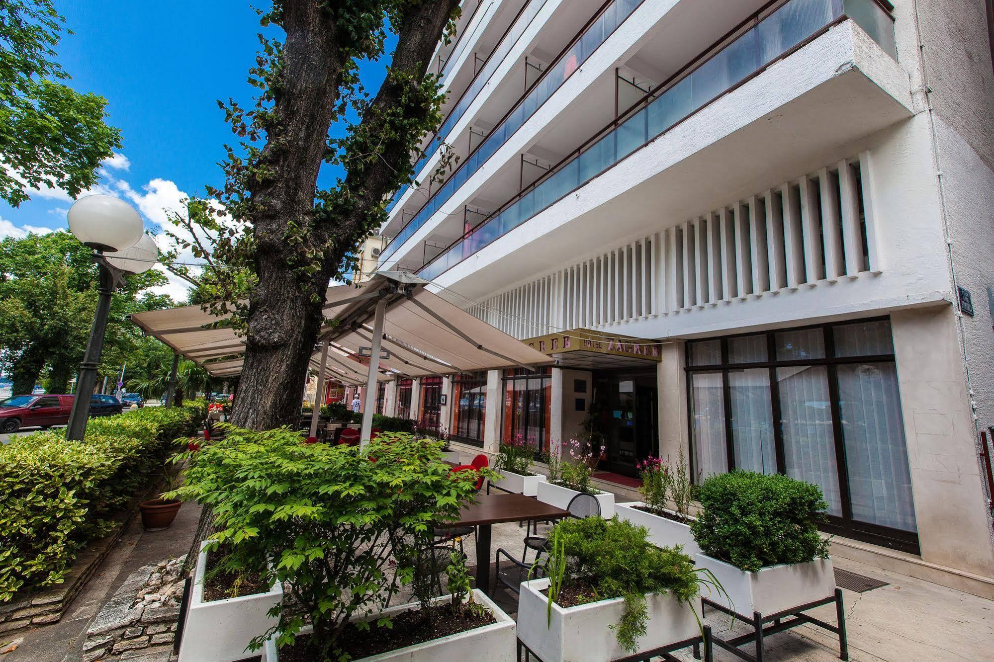 Hotel Zagreb ツリクヴェニツァ エクステリア 写真