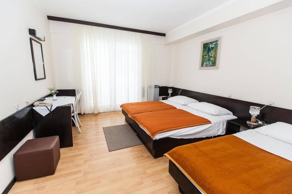 Hotel Zagreb ツリクヴェニツァ エクステリア 写真